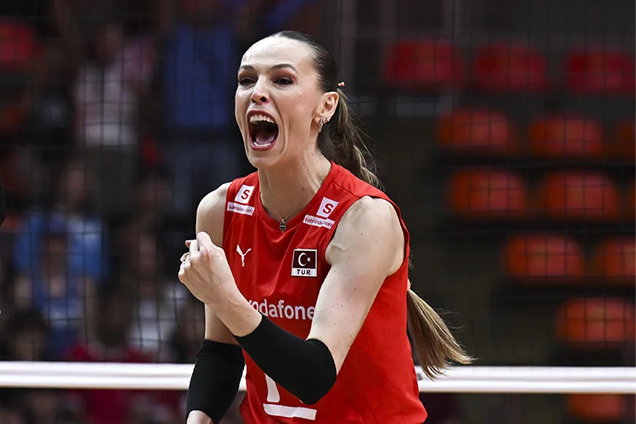 Türkiye A Milli Kadın Voleybol Takımı, tarihi bir zaferle Dünya