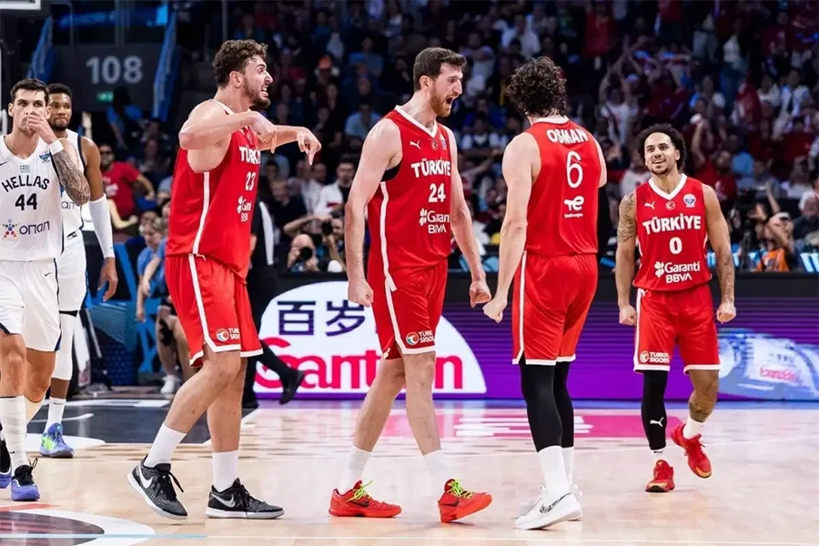 A Milli Erkek Basketbol Takımı, EuroBasket 2025 yarı finalinde Yunanistan’ı