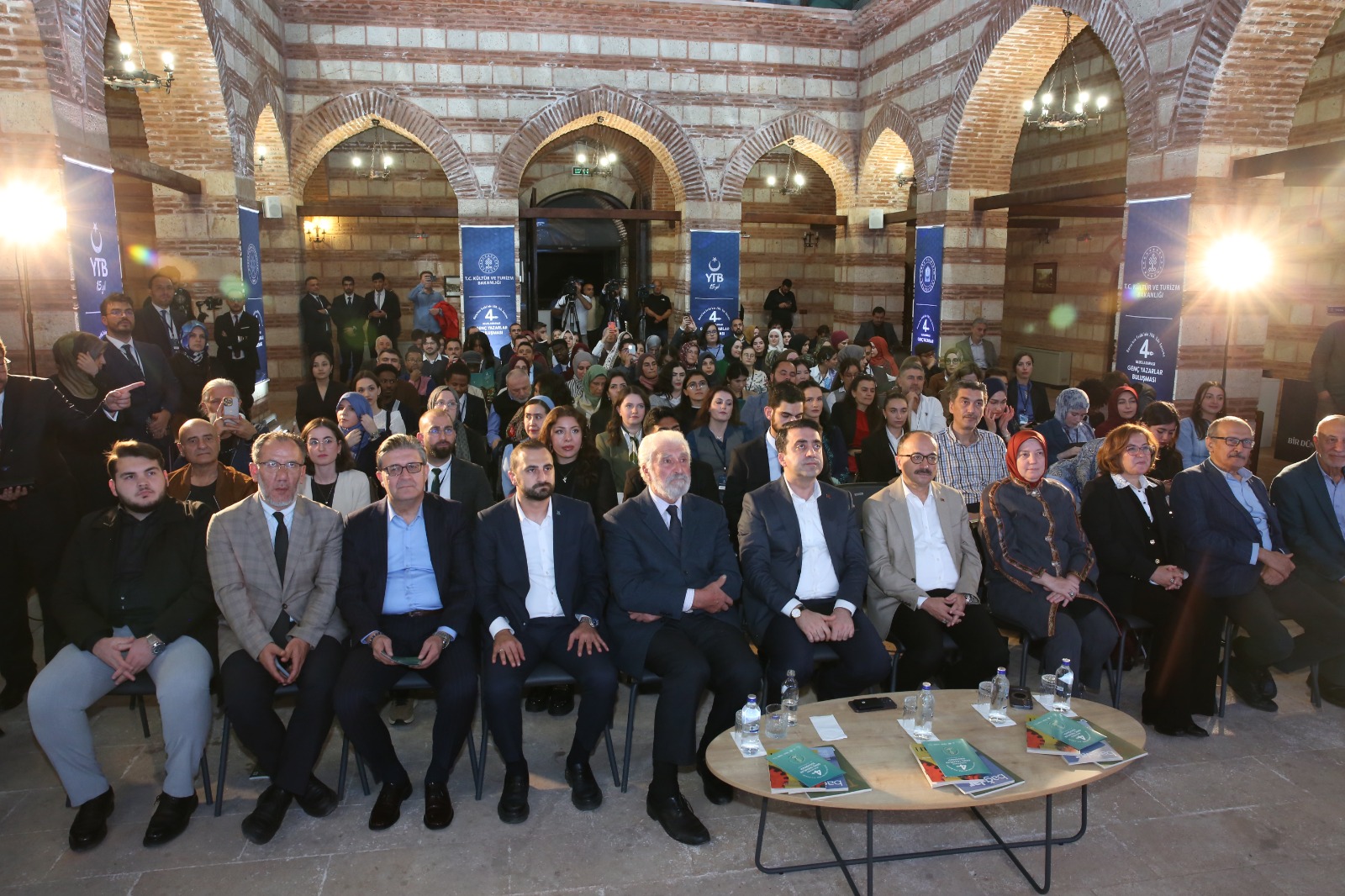 YTB Dünya Edebiyat Ödülleri’nde Gençler Buluştu