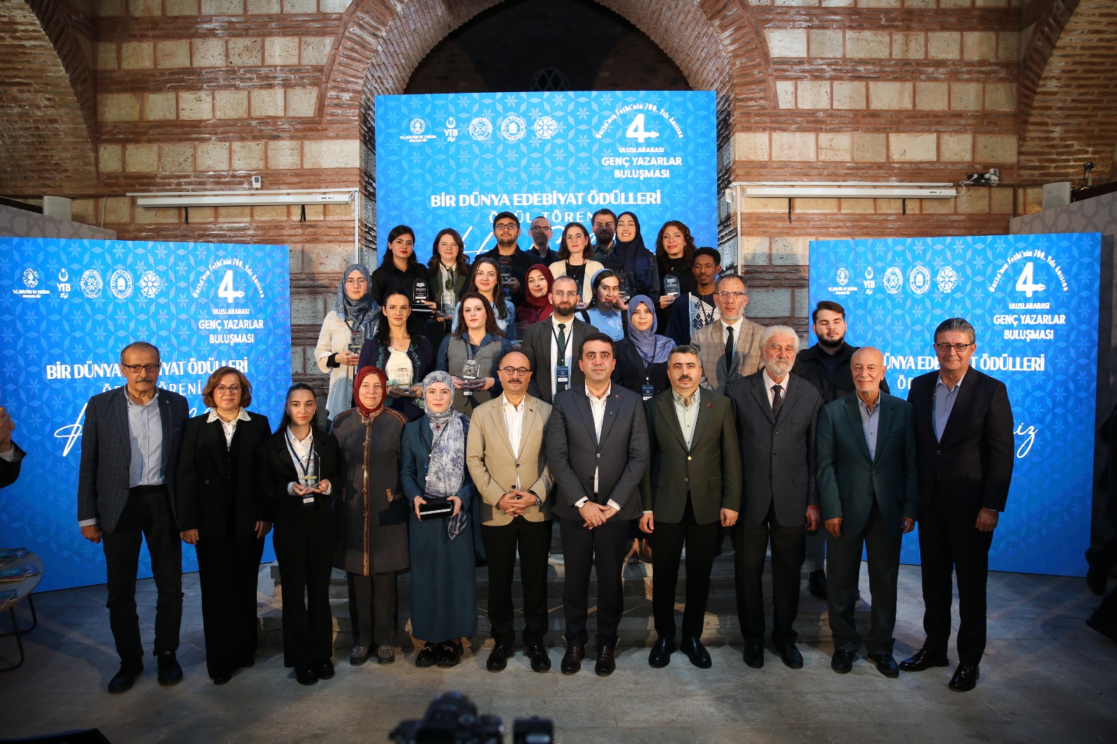 YTB Dünya Edebiyat Ödülleri’nde Gençler Buluştu