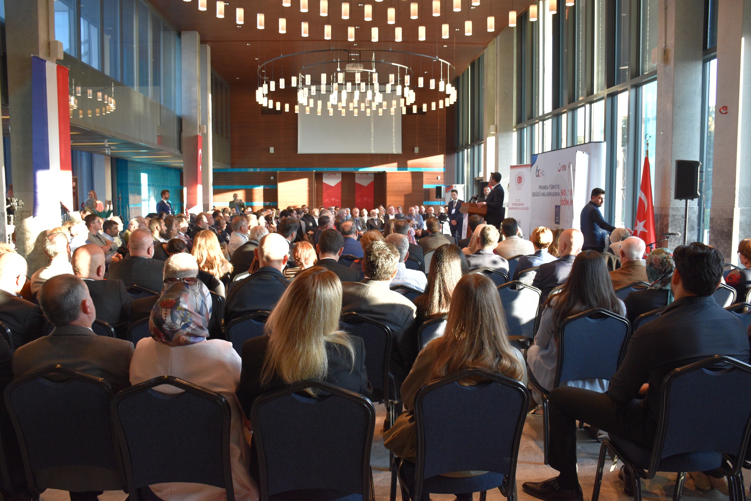 Türkiye-Fransa İş Gücü Anlaşması‘nın 60. Yılı büyük bir çoşku ile kutlandı