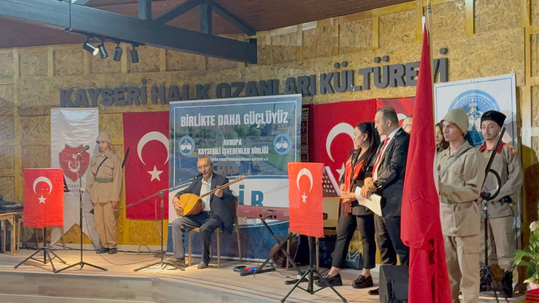 Cumhuriyet’in 102. Yılında AKİB’ten duygu dolu “Şühedaya Saygı Gecesi”