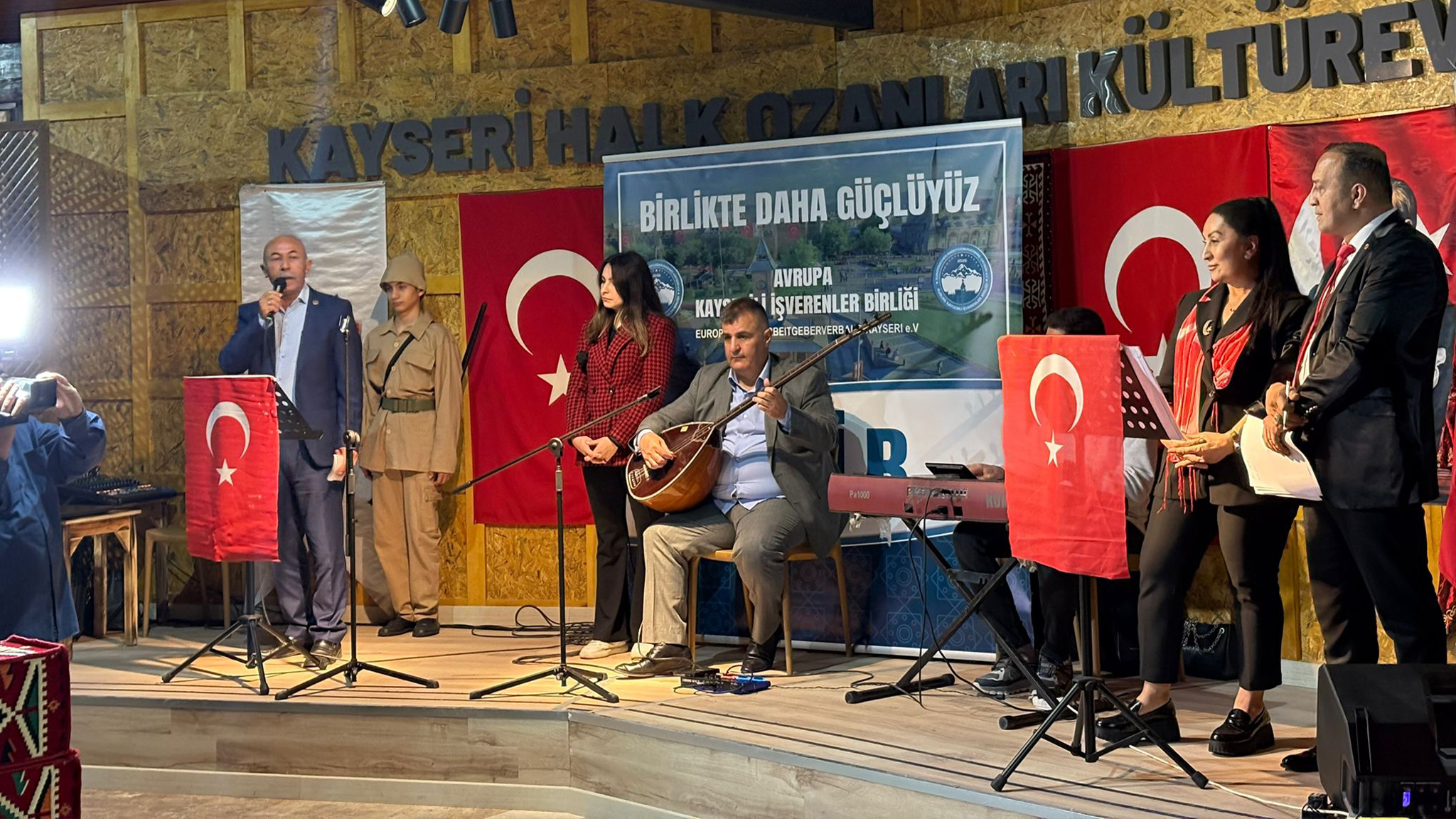 Cumhuriyet’in 102. Yılında AKİB’ten duygu dolu “Şühedaya Saygı Gecesi”