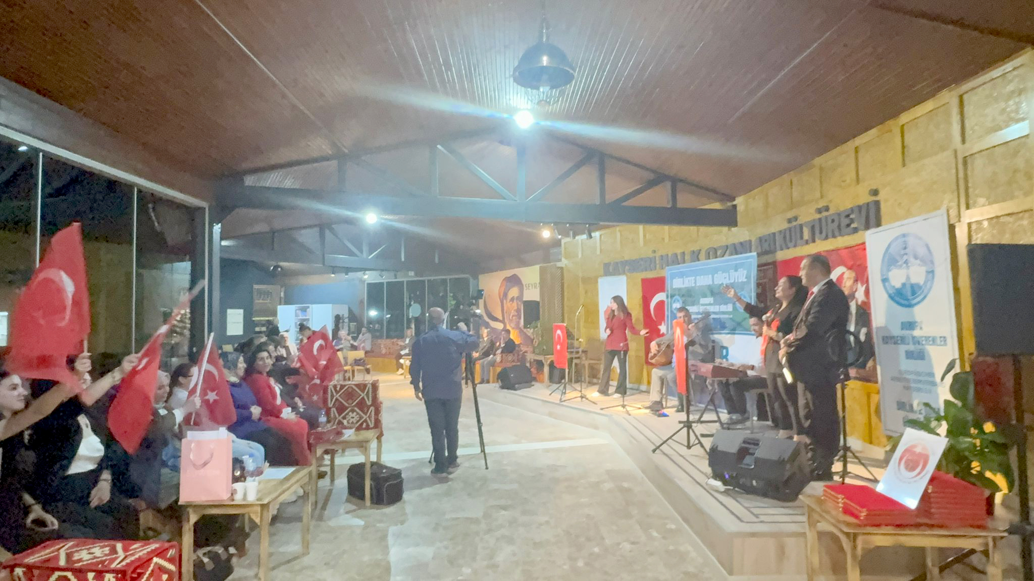 Cumhuriyet’in 102. Yılında AKİB’ten duygu dolu “Şühedaya Saygı Gecesi”