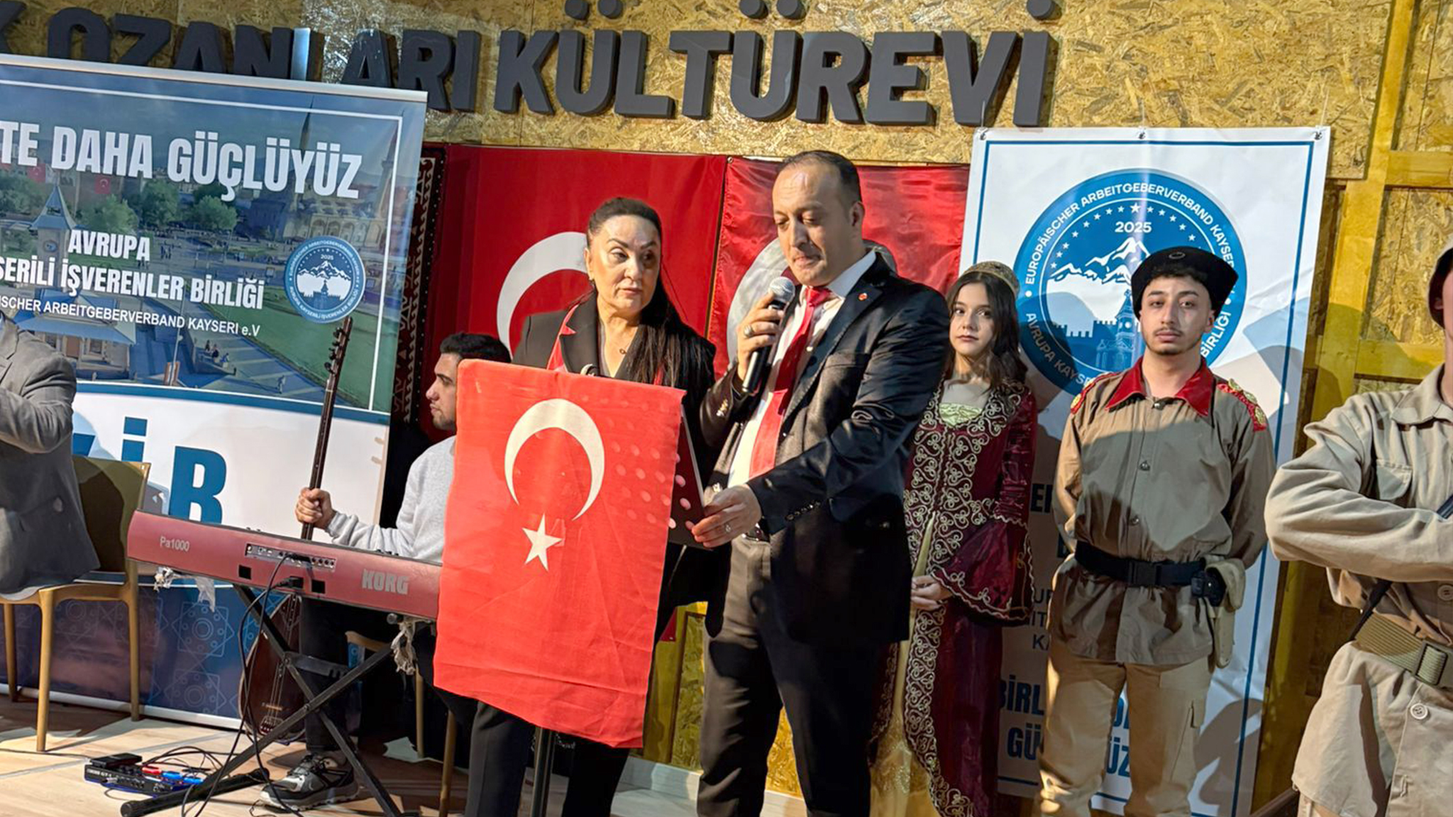 Cumhuriyet’in 102. Yılında AKİB’ten duygu dolu “Şühedaya Saygı Gecesi”