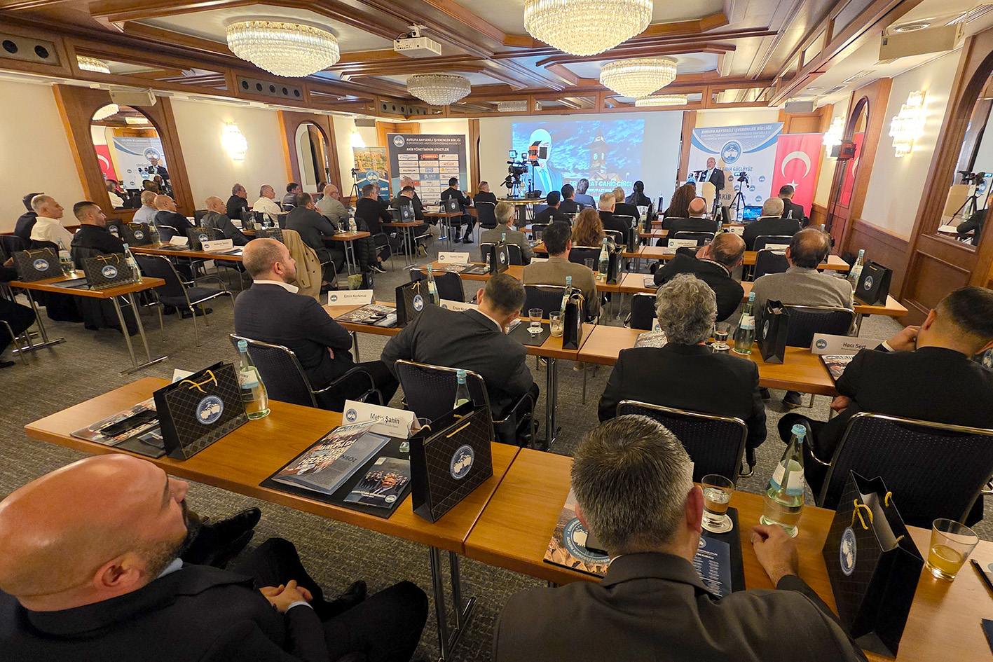 AKİB, Avrupa’da Kayserilileri yatırım vizyonuyla buluşturdu