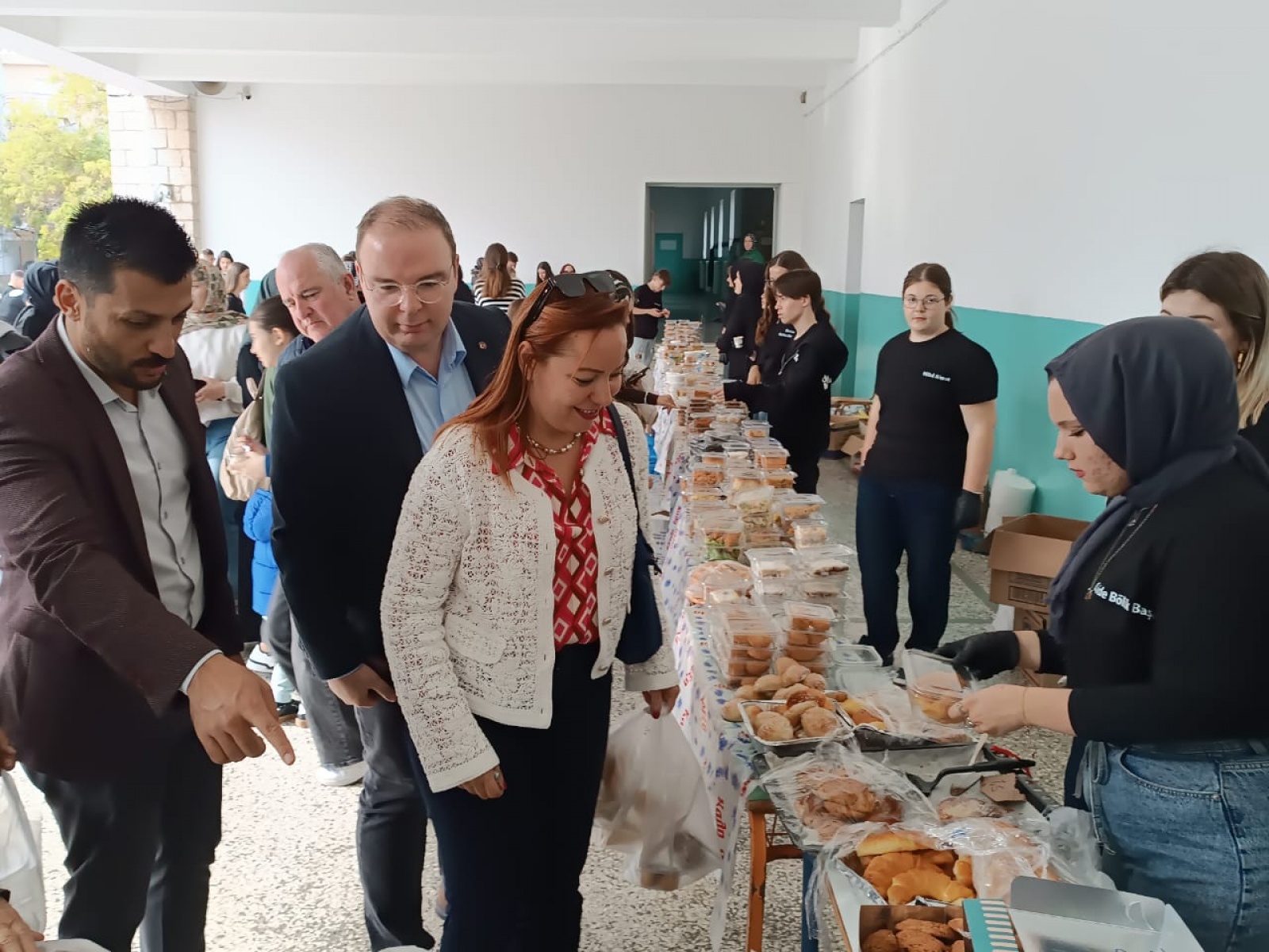 Celal Bayar Lisesi Öğrencilerinden Kermes
