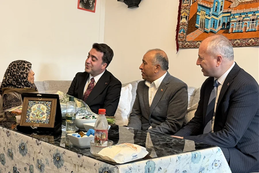 YTB Başkanı Turus’tan 100 Yaşındaki Esma Zengin’e Ziyaret