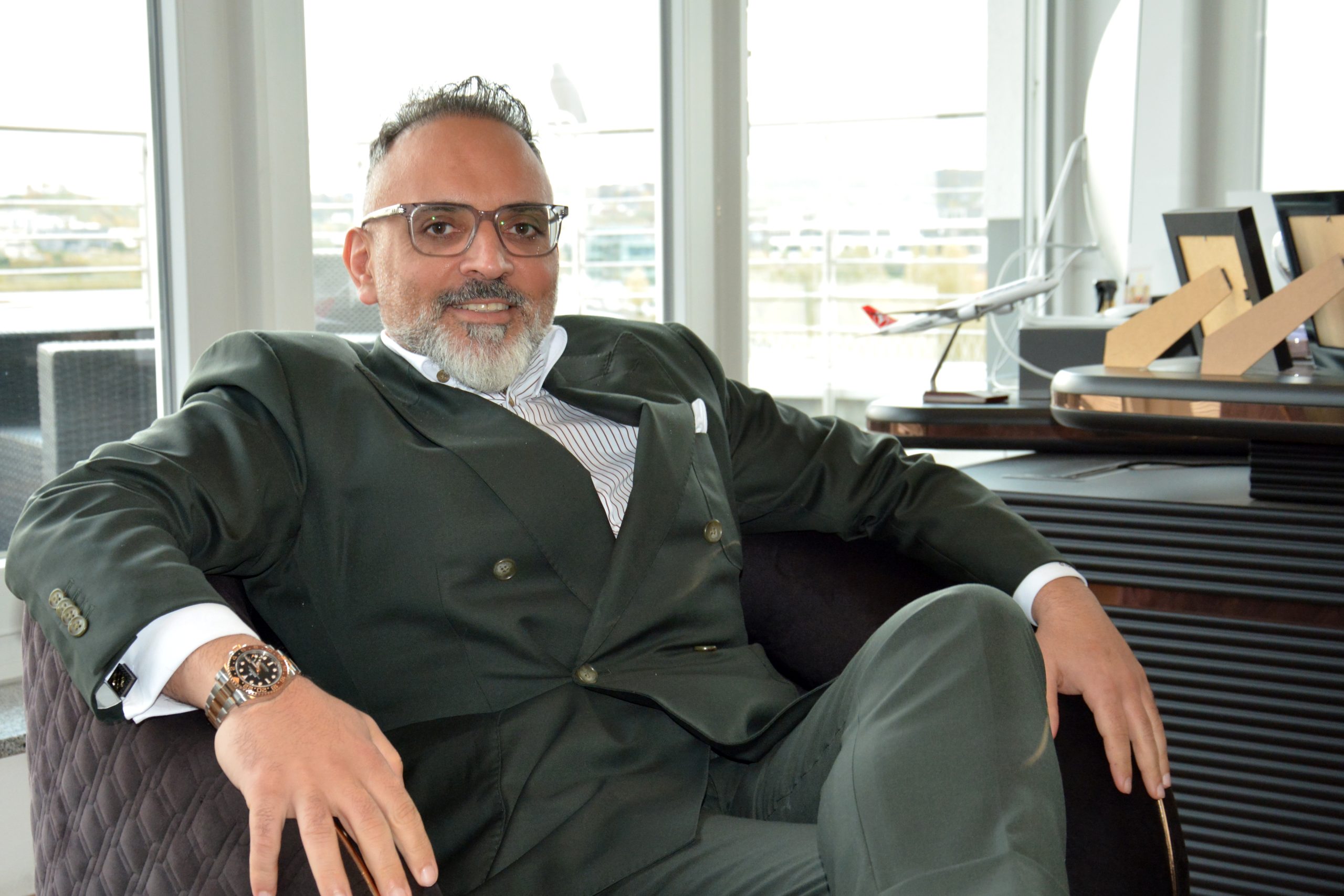 Avrupa Türk Futbol Federasyonu’nun NRW Temsilcisi Ömür Turhan göreve başladı