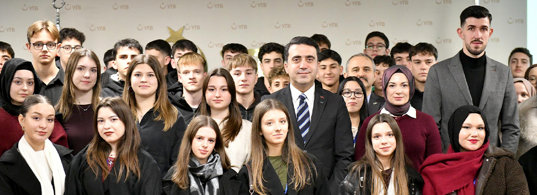 YTB Başkanı Abdulhadi Turus, Gümülcineli gençleri ağırladı