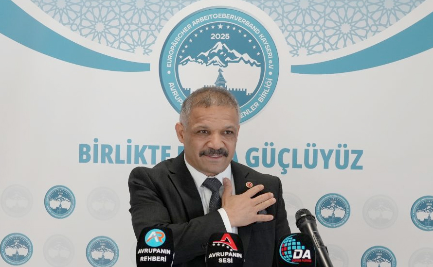 AKİB Genel Başkanı Hızar’dan Miraç Kandili’nde barış ve kardeşlik temennisi