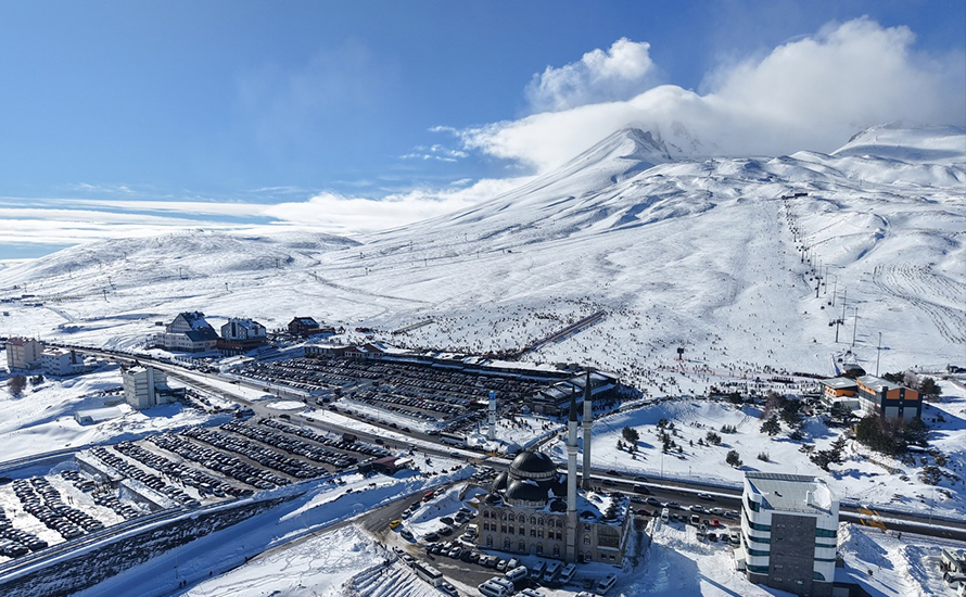 Erciyes’te kar kalınlığı 179 santimetreye yükseldi