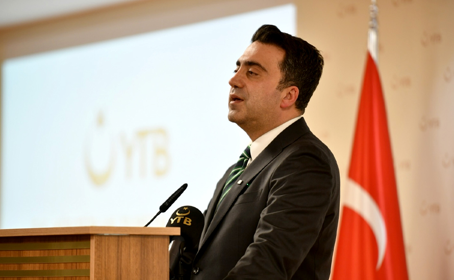 YTB Başkanı Turus, 30 Altı Gençlik Zirvesi’nde üniversiteli gençlerle buluştu