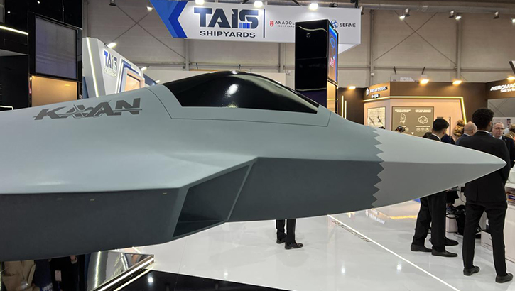 KAAN’dan Gövde Gösterisi: Dünya Fuarında Büyük İlgi