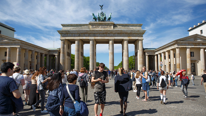 Almanya’da AB Vatandaşlarına Ayrımcılık İddiası