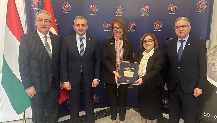 Başkan Şahin ve Gökalp’ten Büyükelçiye Ziyaret