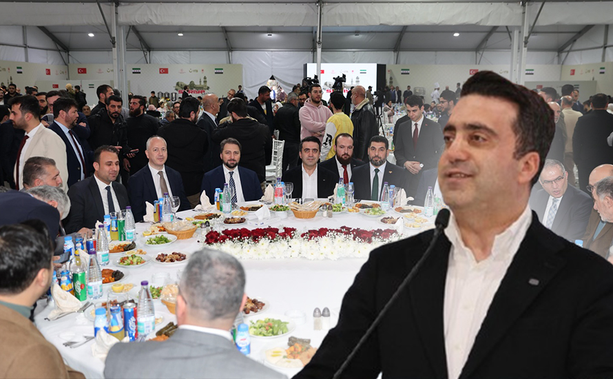 YTB Bayırbucak’ta Türkiye-Suriye kardeşliğini aynı sofrada buluşturdu