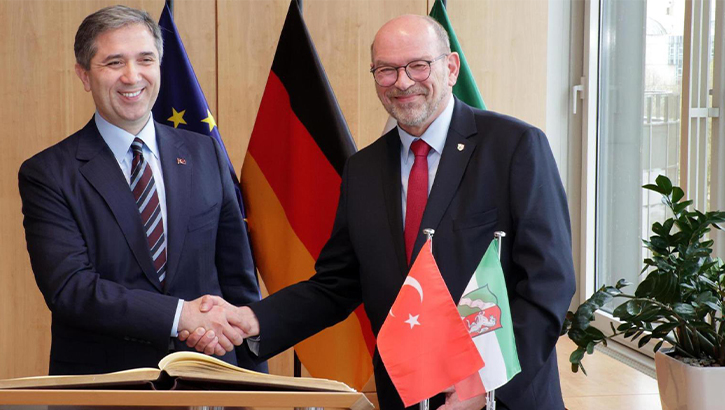 NRW Parlamentosu’nda Türkiye-Almanya Diyaloğu Güçleniyor