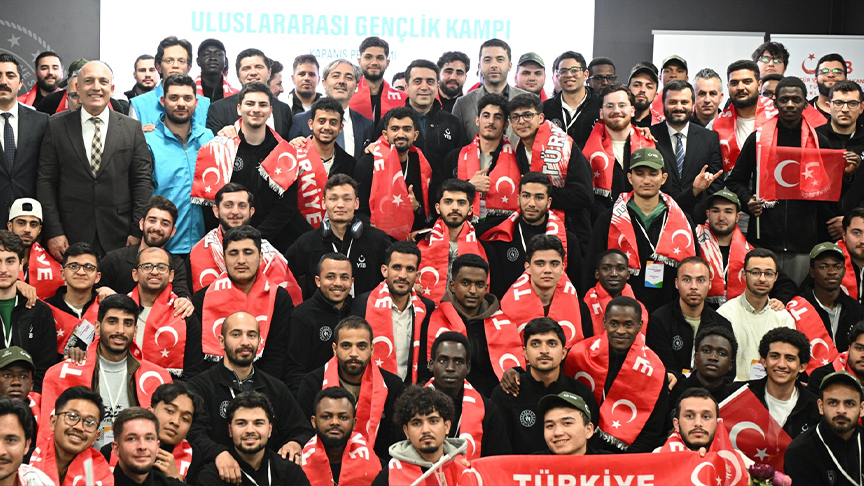 YTB Gençlik Kampları 10. yılında gençleri buluşturmaya devam ediyor

