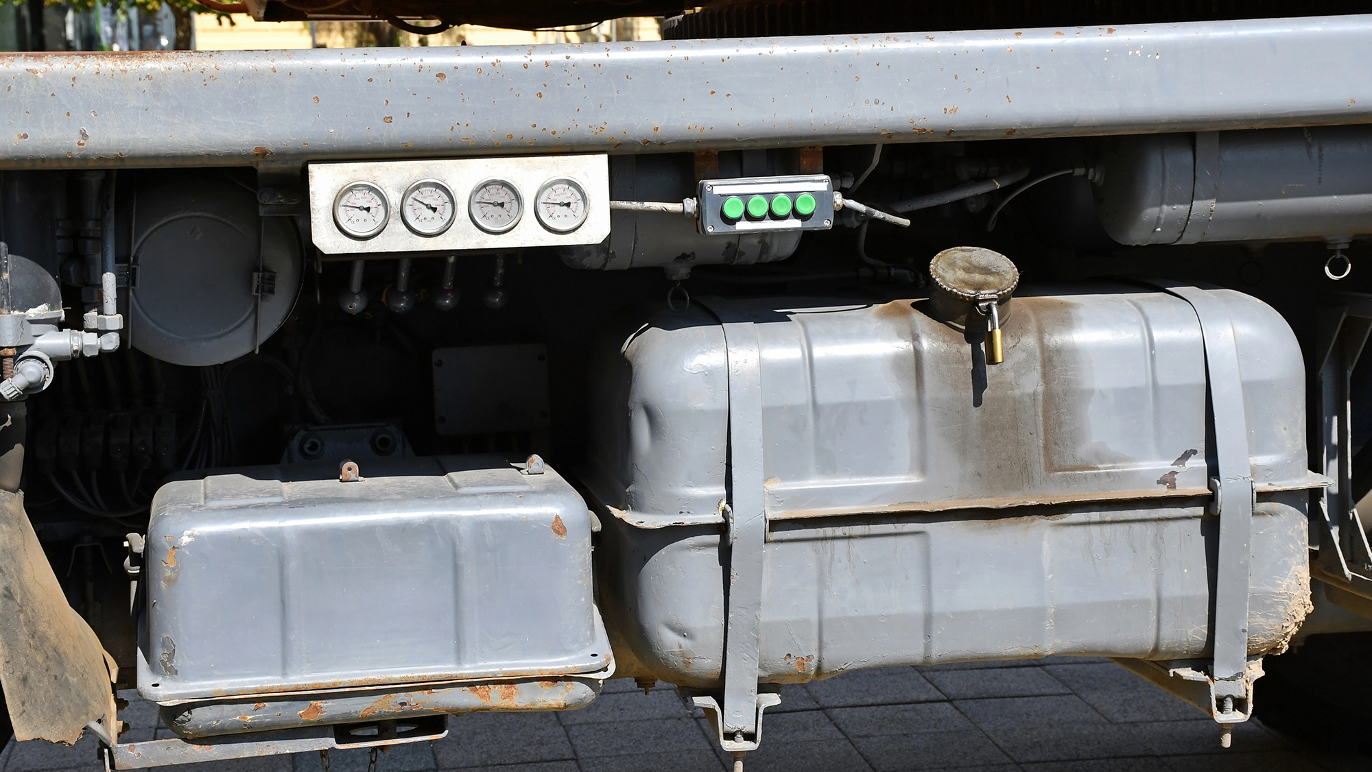 Araç sahiplerine kritik uyarı: Almanya’da mazot hırsızlığı alarm veriyor