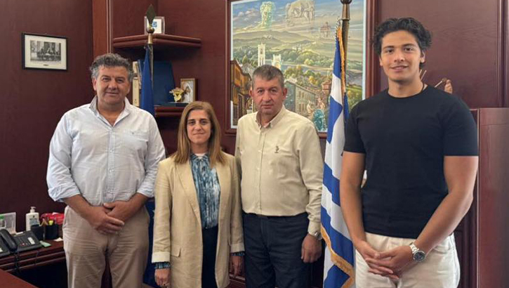İş Dünyasından Pavlakaki’ye Tebrik Ziyareti