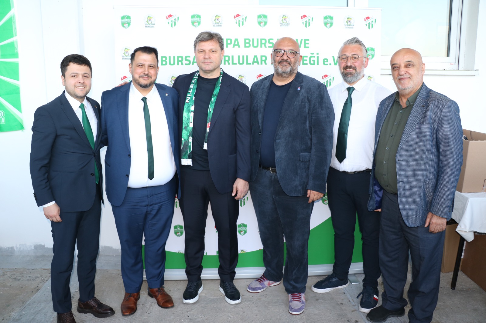 Bursaspor’un 16 yıllık şampiyonluk gururu Almanya’da kutlandı
