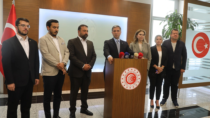 AK Parti BaşkanYardımcısı Sırakaya Kapıkule'de Gurbetçilere Sıcak Karşılama