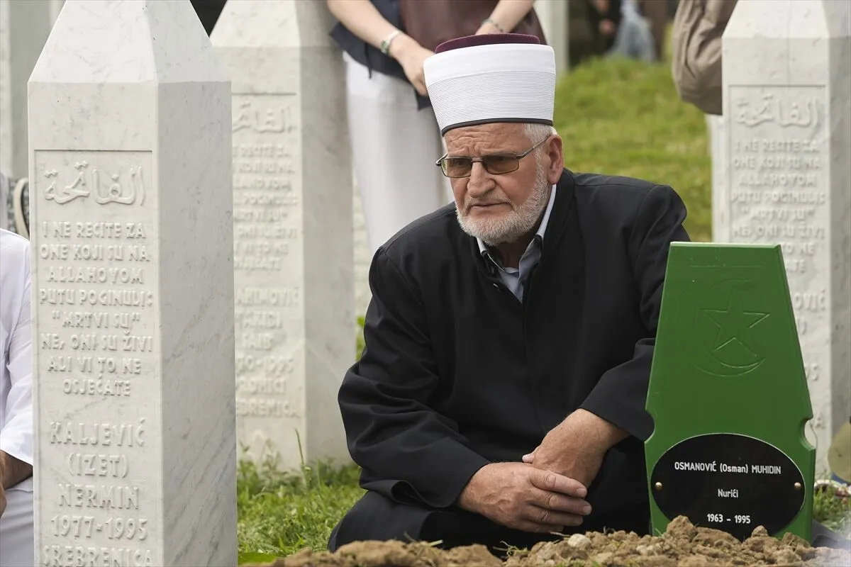 Srebrenitsa Soykırımı'nın 31. Yılında 10 Kurban Daha Toprağa Verildi