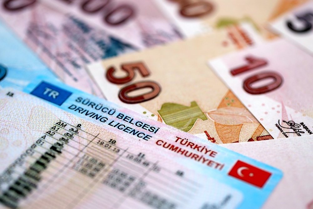 Türk ehliyetleri Avrupa'da geçerli mi? Ülke ülke güncel uygulamalar