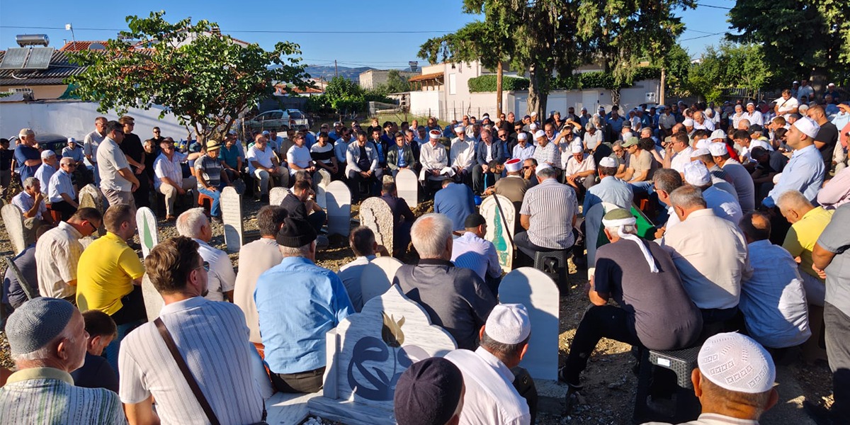 Gümülcine Müftüsü İbrahim Şerif’in eşi son yolculuğuna dualarla uğurlandı