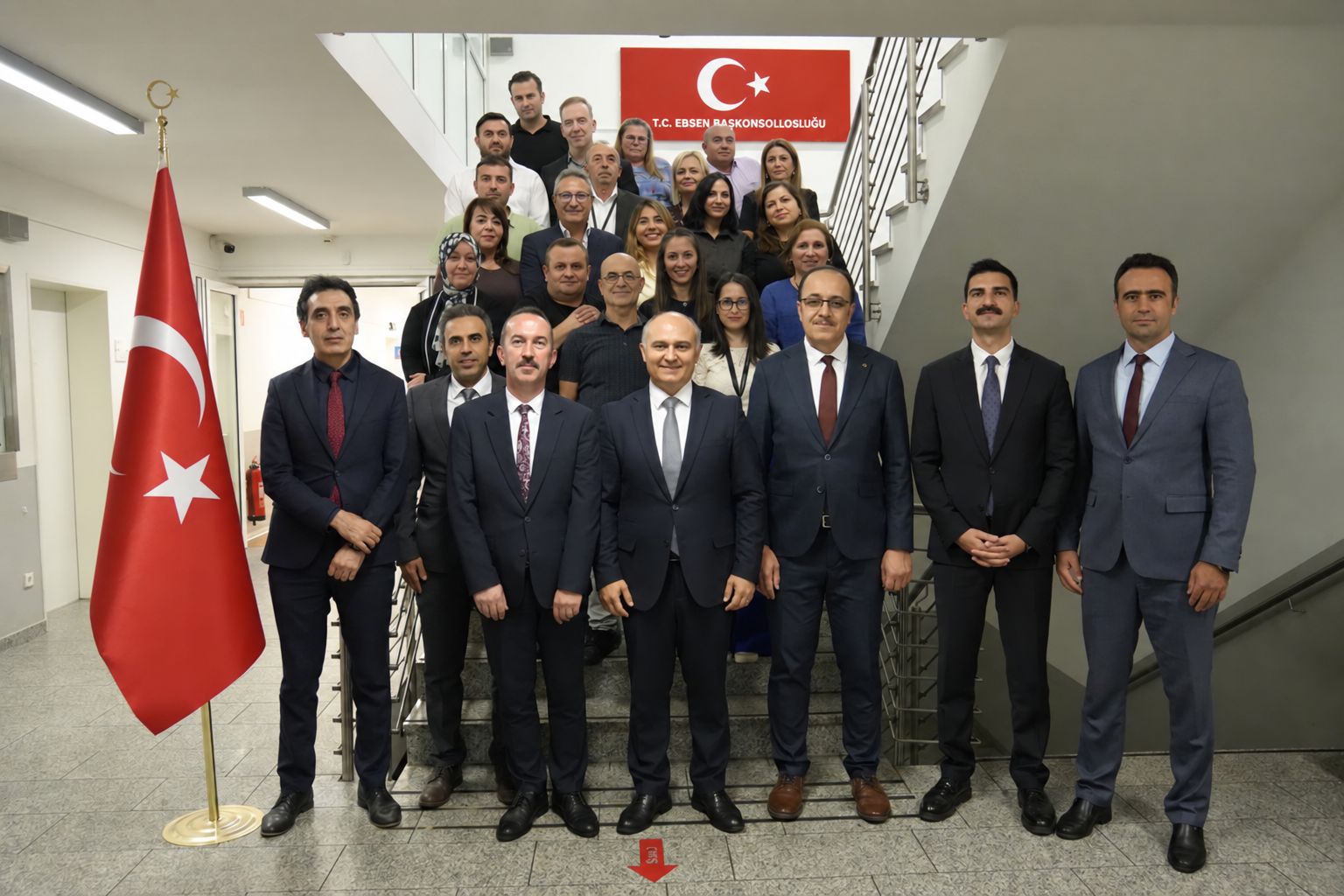 Başkonsolos Aydın’dan mesai arkadaşlarına veda ve teşekkür