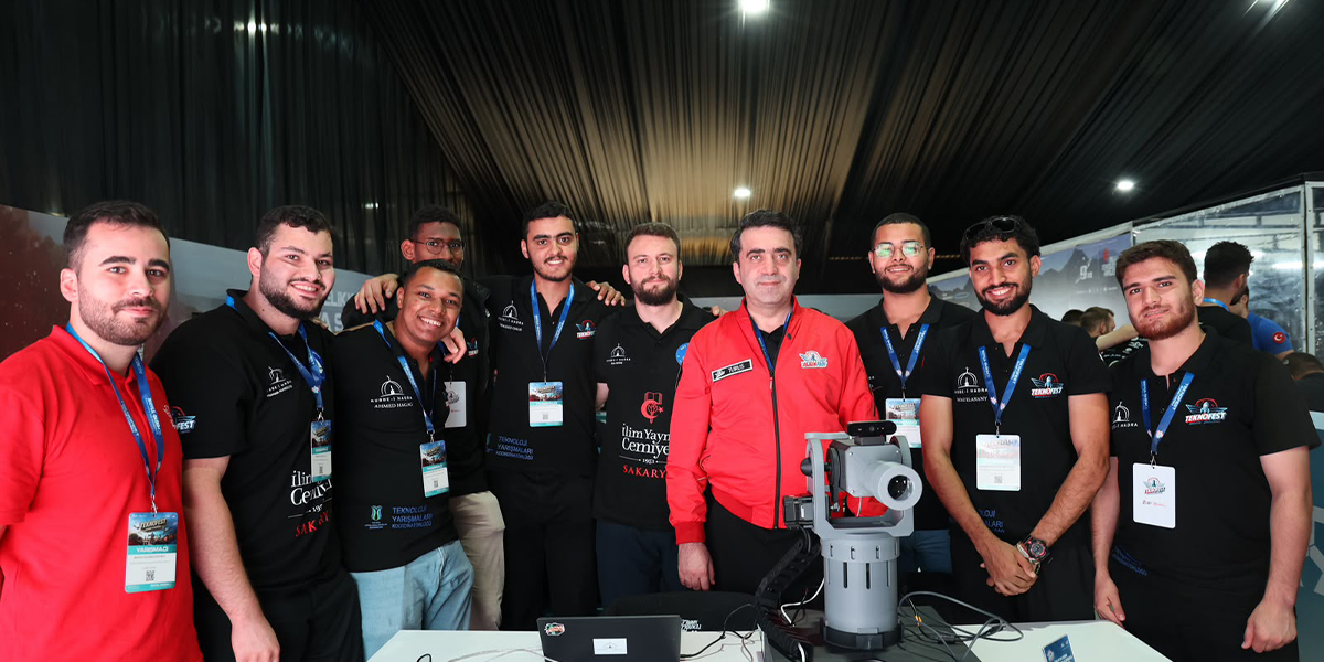 Dünyanın dört bir yanından teknolojinin kalbine: YTB gençleri TEKNOFEST’te