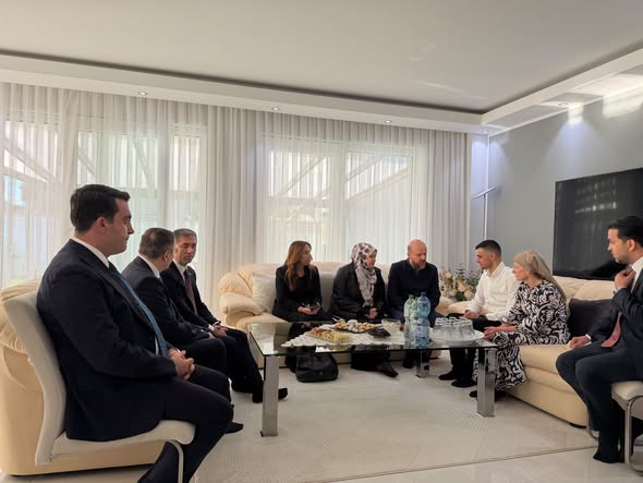 Bilal Erdoğan ve heyetinden Garaçoğlu ailesine taziye ziyareti