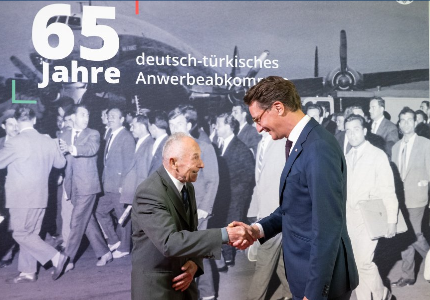İşgücü Anlaşması'nın 65. Yılında NRW Başbakanı Wüst'ten Türk işçilerine teşekkür
