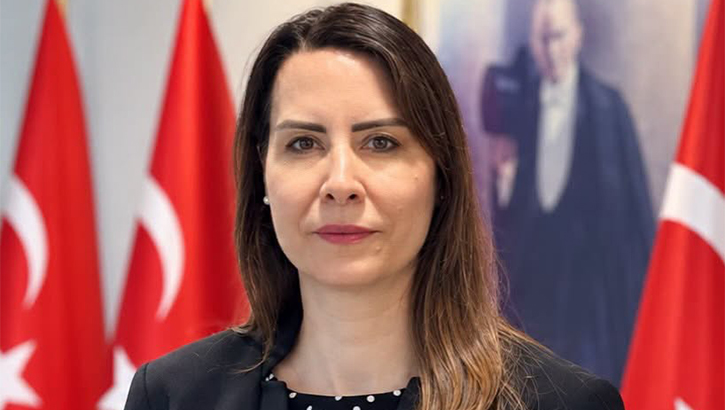 Başkonsolos Funda Çelen Erpek’ten Türk toplumuna mesaj