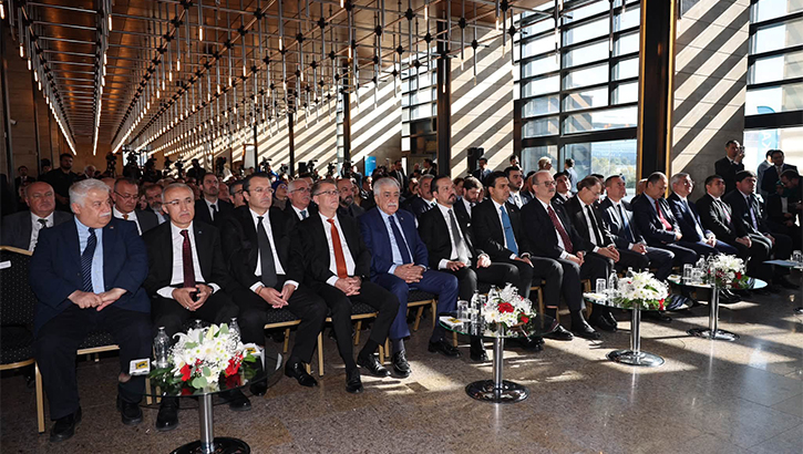 Türk dünyasında 35 yıllık bağımsızlık gururu, ortak gelecek heyecanı